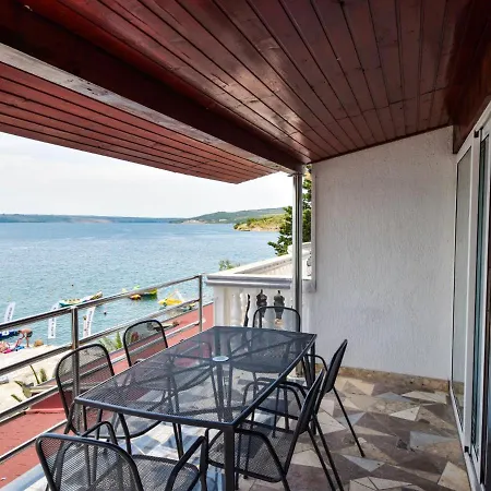 Skroco-4 By Interhome דירה מסלניקה