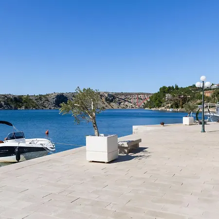 Apartmán Skroco-4 By Interhome Maslenica