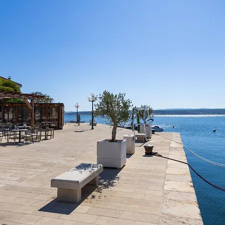 דירה Skroco-4 By Interhome