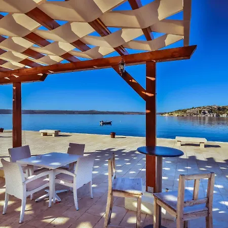 Skroco By Interhome